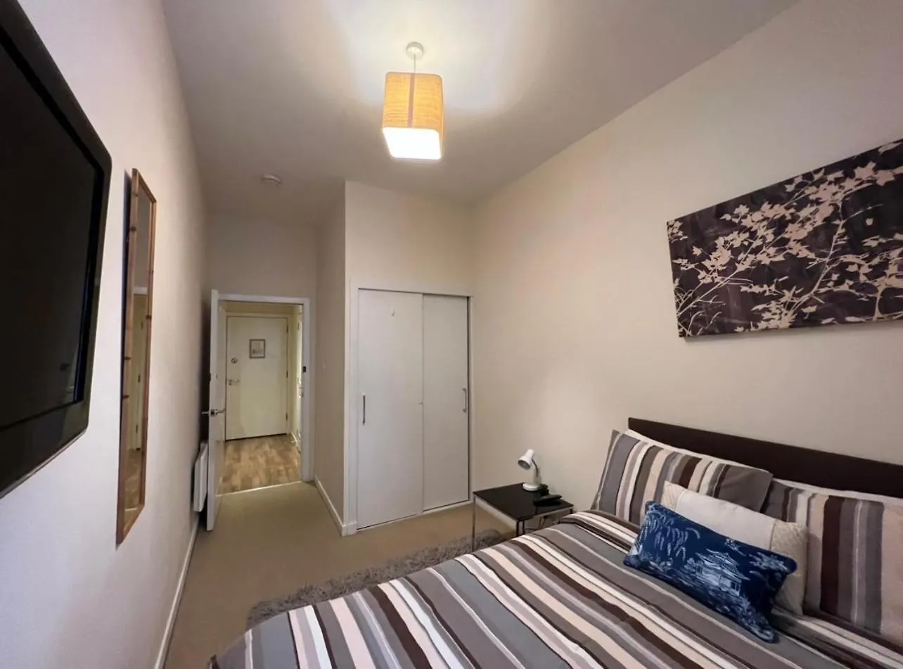 Oda ve Kahvaltı Two Bedrooms Well Equipped Flat-No Party Aberdeen Birleşik Krallık